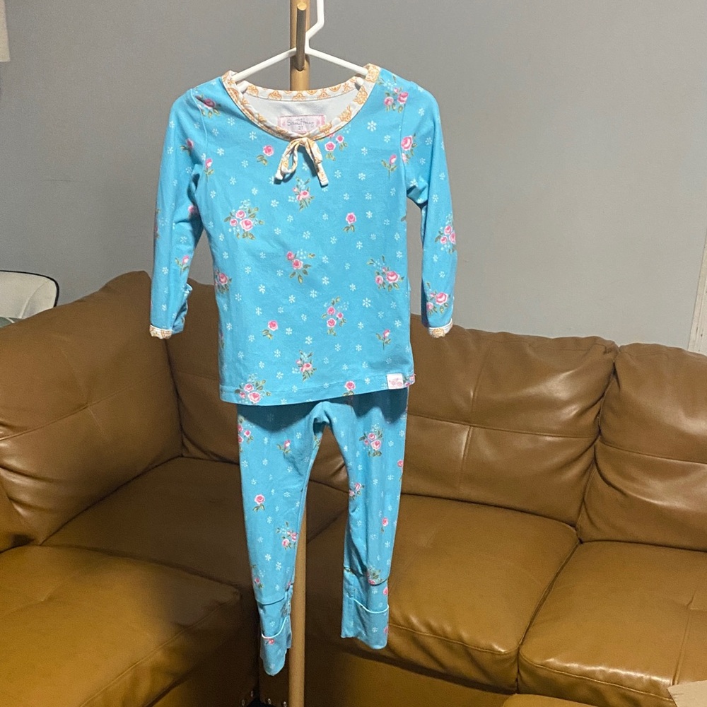 Sweet honey Floral Blue Kids Pajamas w/‎ hand & feet cover size 2T